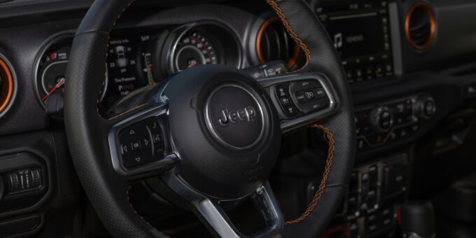 Chrysler Recalls Over 91,000 Jeep Hybrid SUVs Due to Potential Loss of Drive Power