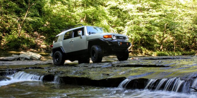 2019 Toyota RAV4 Adventure: Pros and Cons