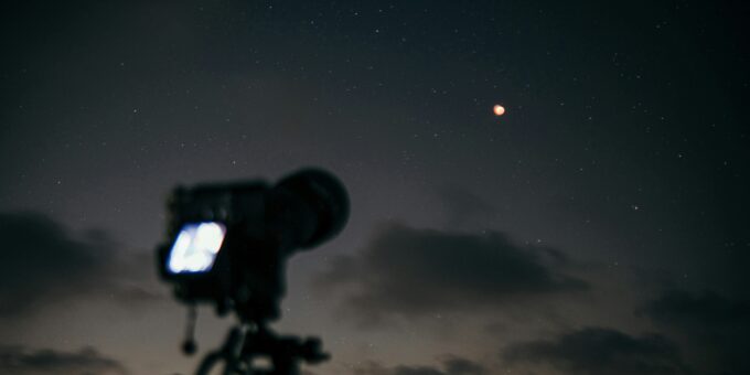 Blood Moon Wows Skywatchers Worldwide: Best Photos of the September 2025 Total Lunar Eclipse