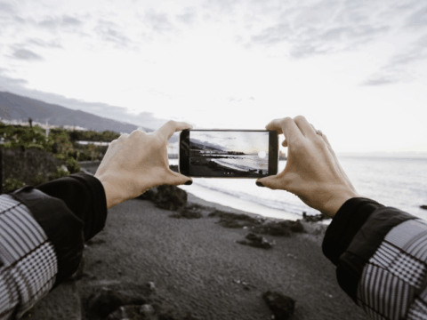 Photograph the Moon with a DSLR or Smartphone