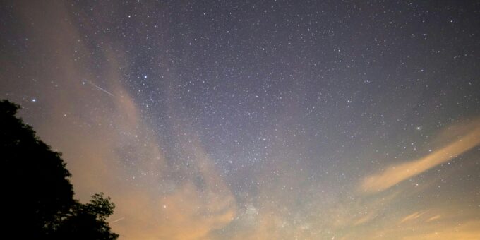 See the Milky Way with the Naked Eye
