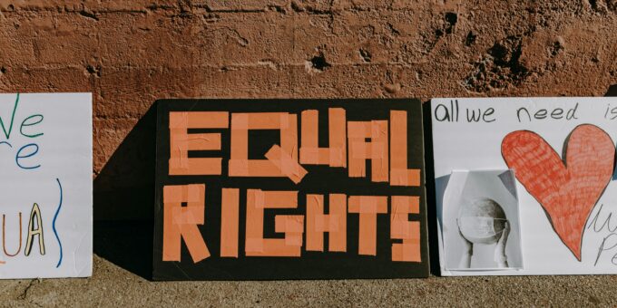 Identify Fake News in Politics