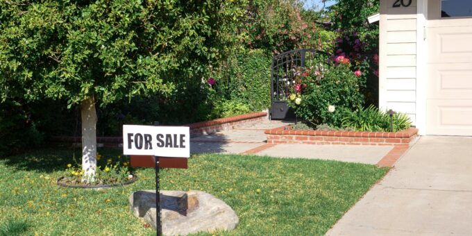 Use Artificial Intelligence for Real Estate Marketing