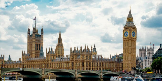 follow international politics without getting confused