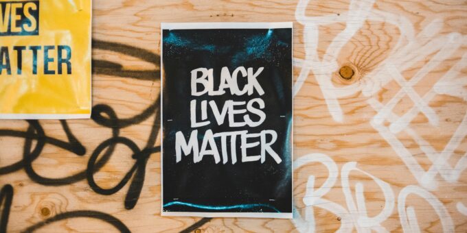 Become Politically Aware in the Digital Age