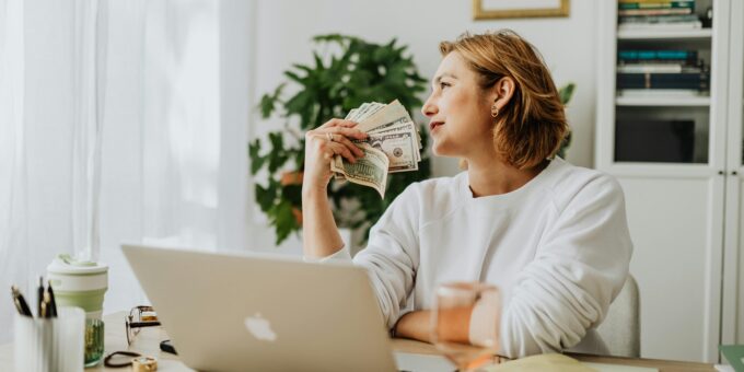 Start Freelancing with AI Skills and Earn Online