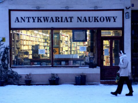 Create Viral Social Media Content Using AI